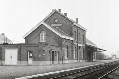 Kapellen-op-den-Bos - SNCB Z03433B (1).jpg